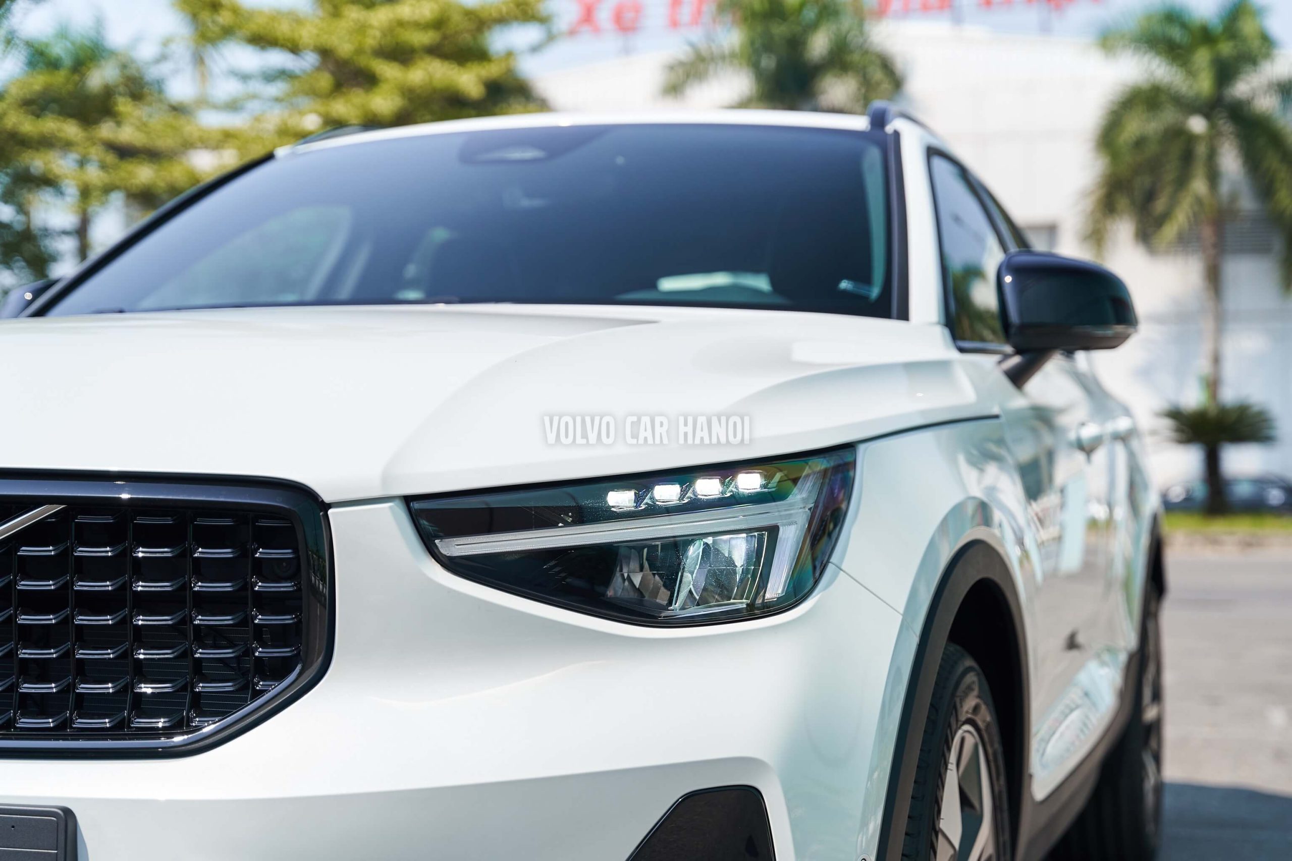 Volvo-XC40-volvocar-hanoi.vn - đèn xe