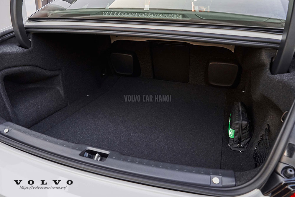 Volvo S90 2023