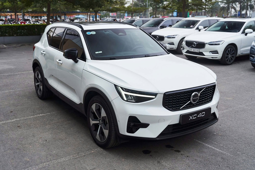 Volvo XC40 2023