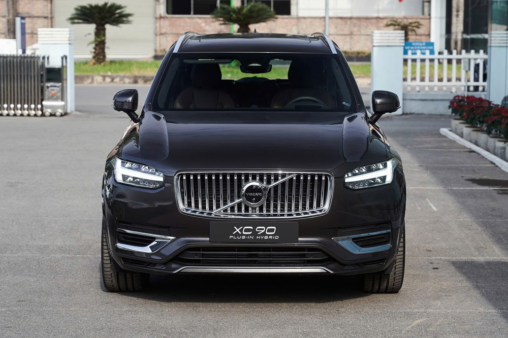 Xe Volvo XC90 giá bao nhiêu? Cập nhật giá bán 2025 Xe Volvo XC90 giá bao nhiêu?