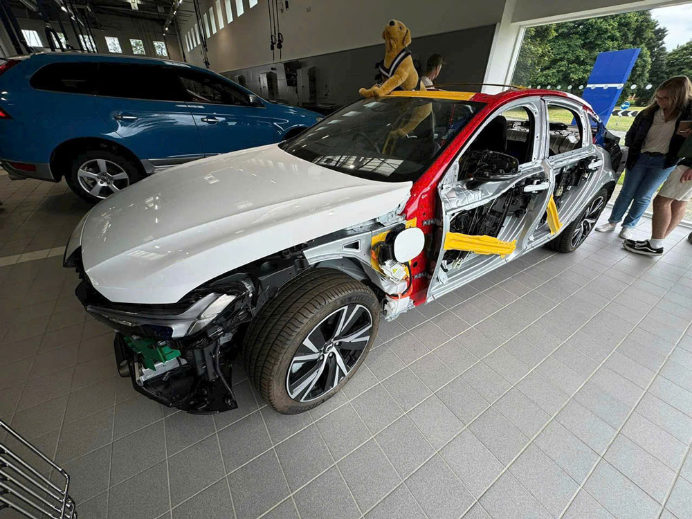 Thép Boron trên xe Volvo