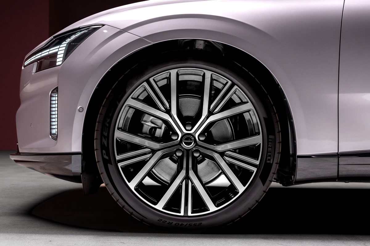 Volvo ES90