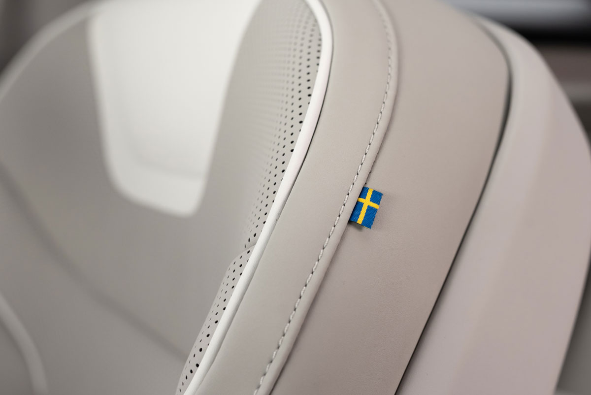 Volvo ES90 