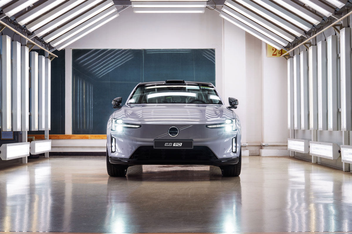 Volvo ES90 