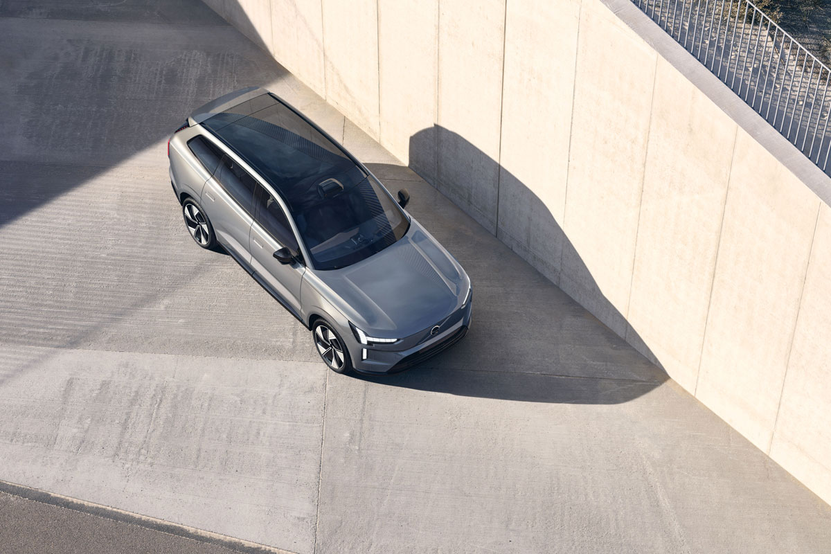 Volvo EX90 