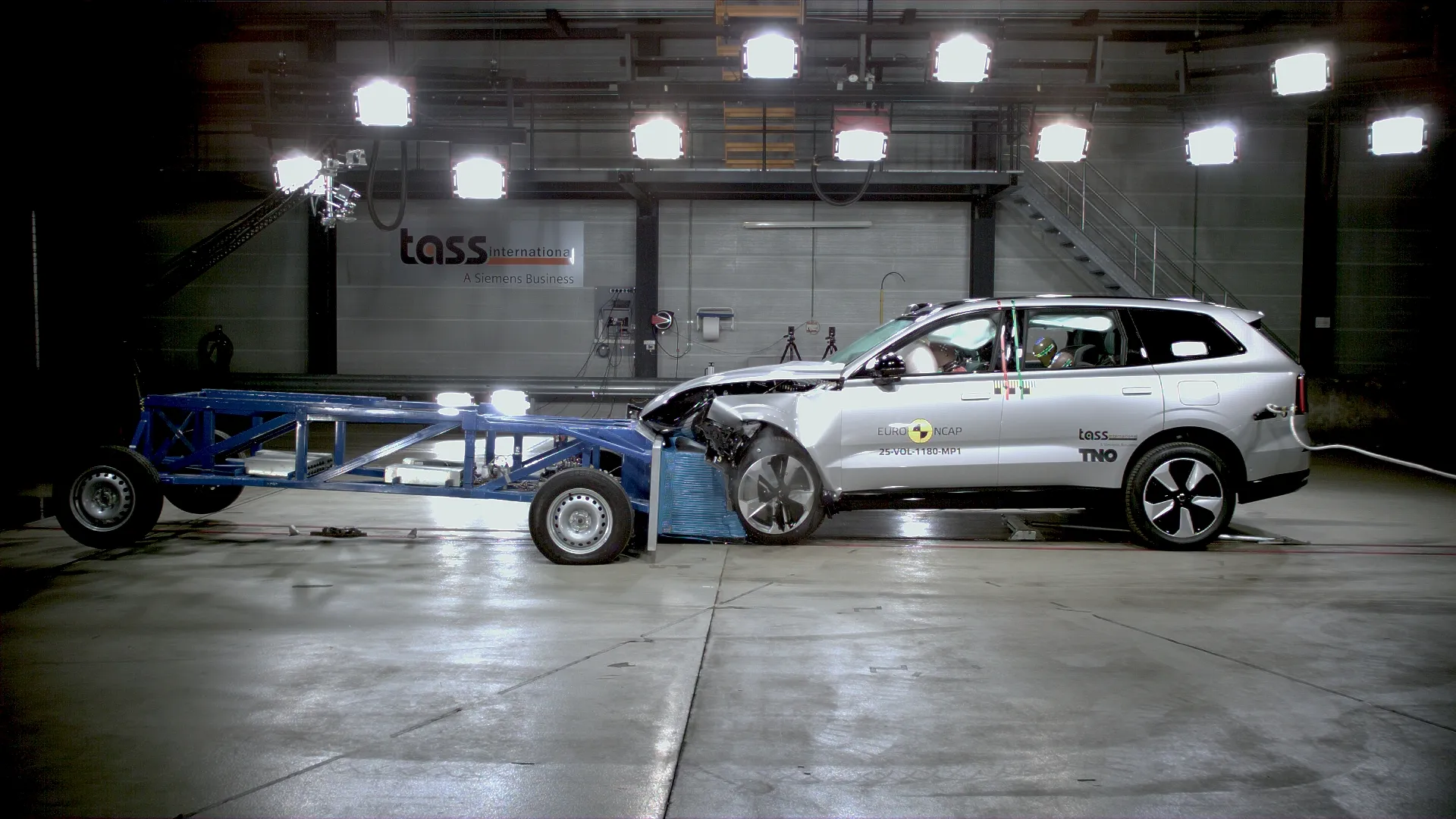 Volvo EX90