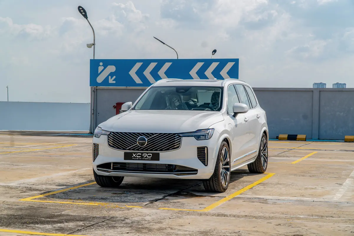 Giá xe Volvo XC90 2026